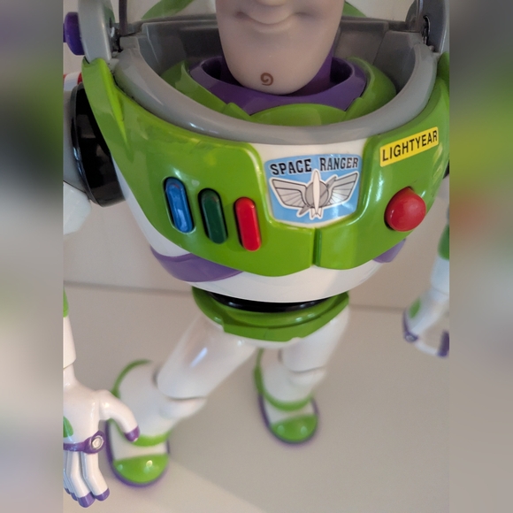Buzz Lightyear Toy Story Disney Store Pixar Bonnie 12" Talking  Action Figure - Picture 8 of 10